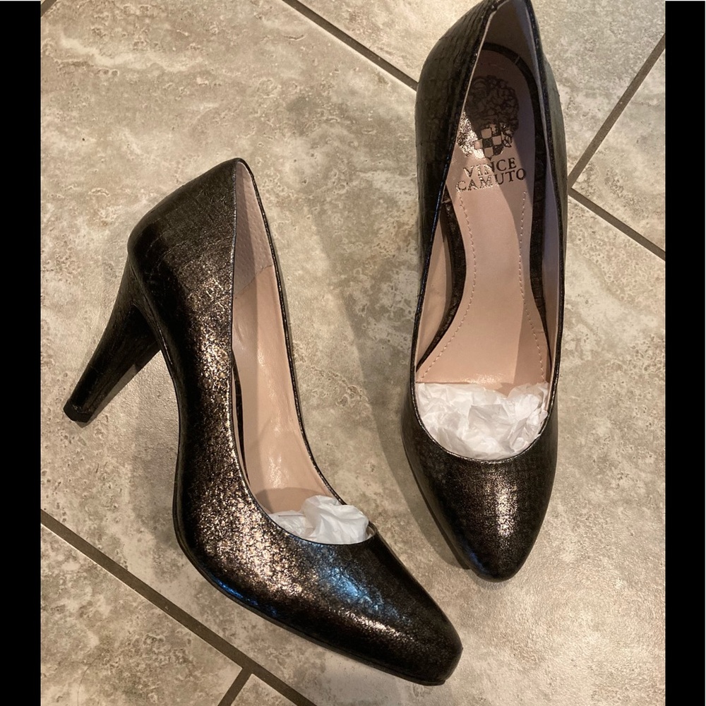 Vince Camuto Heels Size 8- NEW